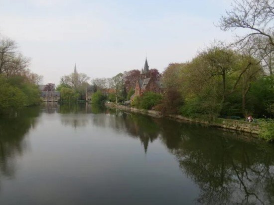 Bruges o que fazer Lago do Amor.