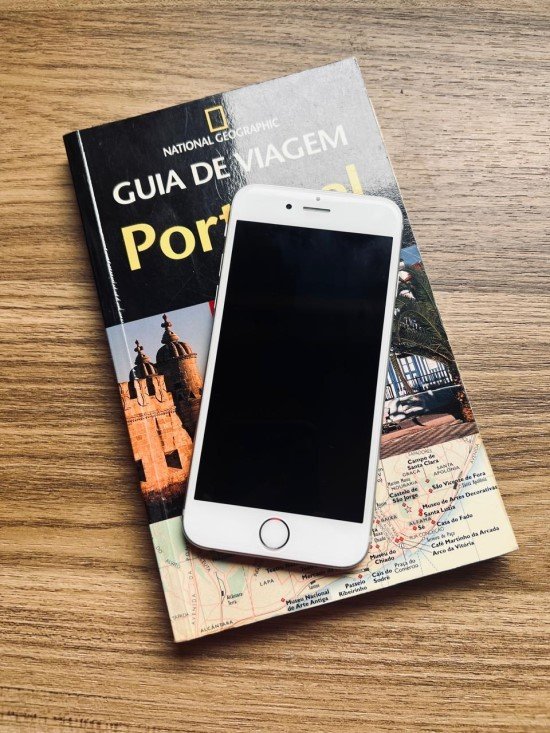 Chip de viagem Internacional ou eSIM.
